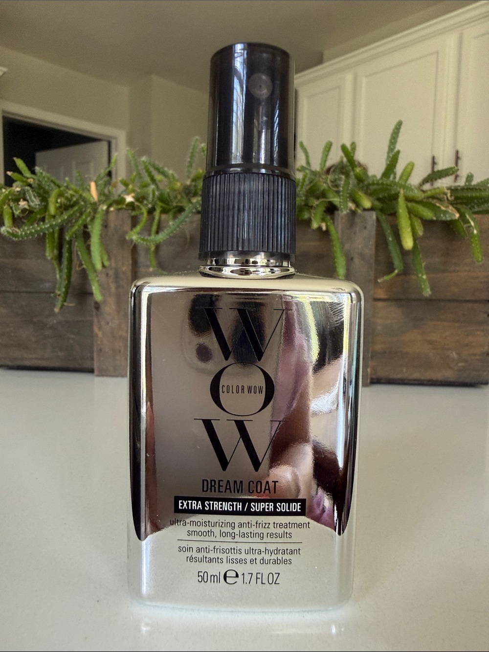 Color WOW Dream Coat Extra Strength Anti-Frizz Spray - 1.7 Oz
